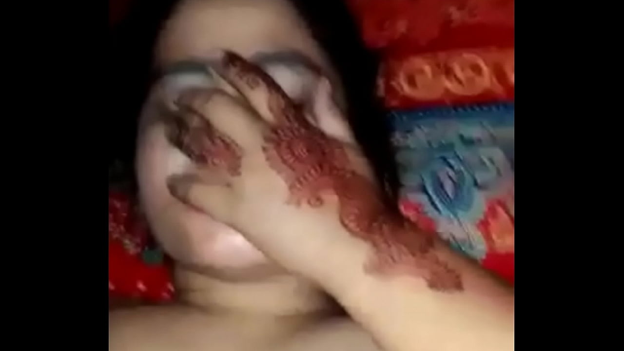 Indian girl sex with step brother in bathroom
