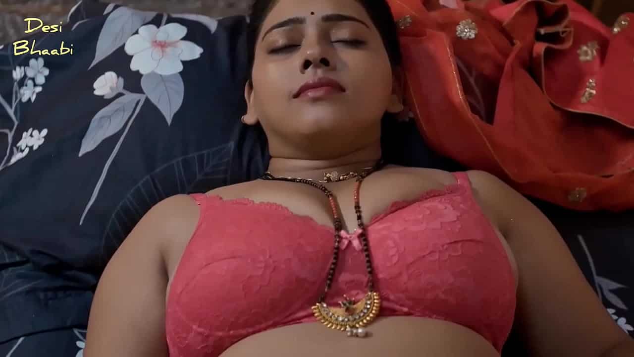 Xnxx com hot bhabi