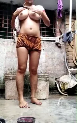 UncutMaza Delhi Desi Young Girl Nude Bath Viral MMS Clip Porn Video