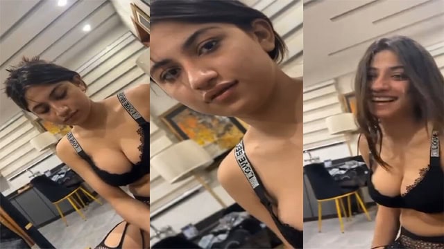 xhamster Pakistani Sex MMS Latest Beautiful Muslim Paki Mals Fingering Pussy Fucking tango app Live